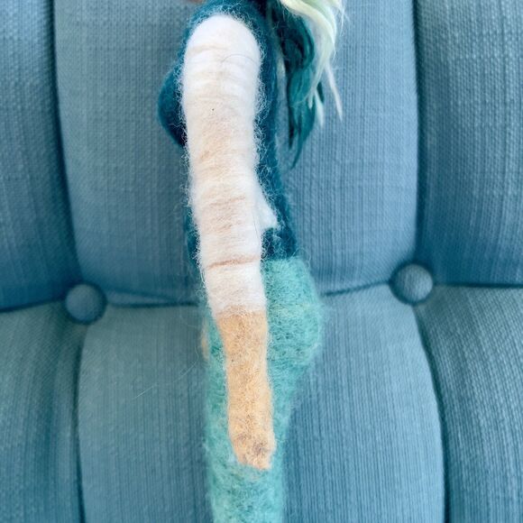 Wool Felted Doll OOAK Trendy Old Woman Poseable Handmade Needlework Art Piece - Picture 16 of 16